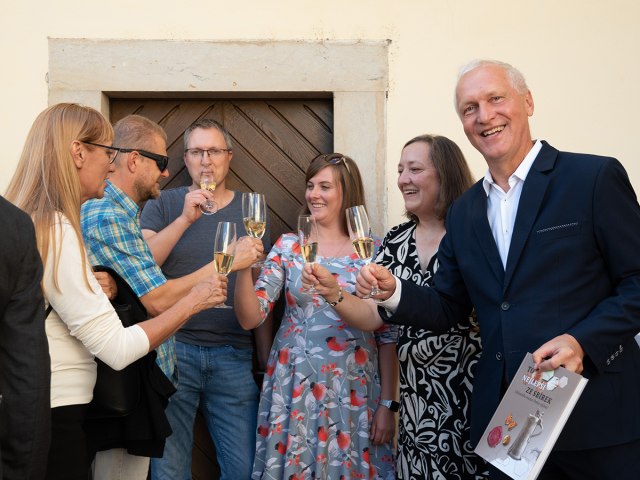 Křest expozice a knihy 11